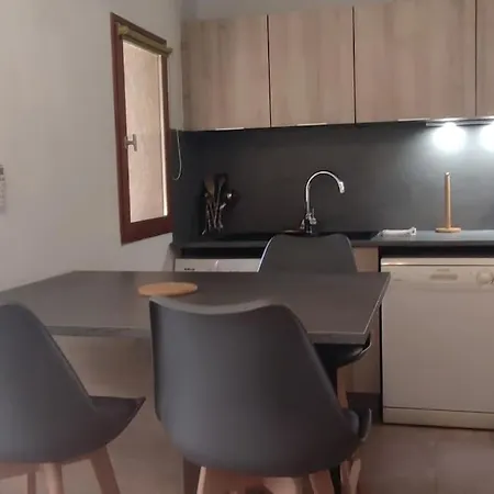 Mini 70 - Piscine Chauffée Serra di Ferro