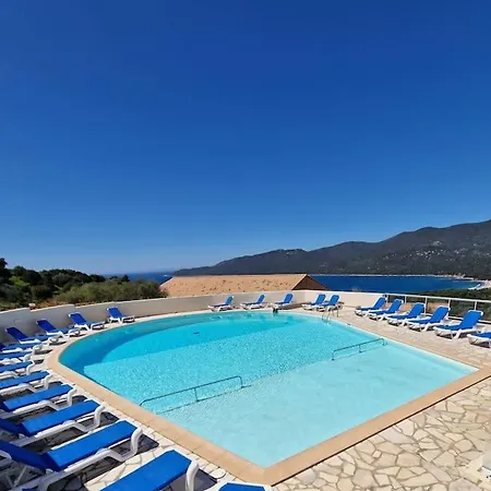 Mini 70 - Piscine Chauffée Serra di Ferro